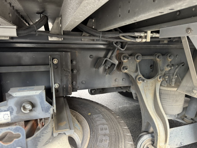 Nissan UD quon Large Wing body QKG-CG5ZE(100006) 25枚目