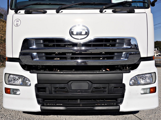 Nissan UD quon Large Wing body QKG-CG5ZA(100007) 4枚目