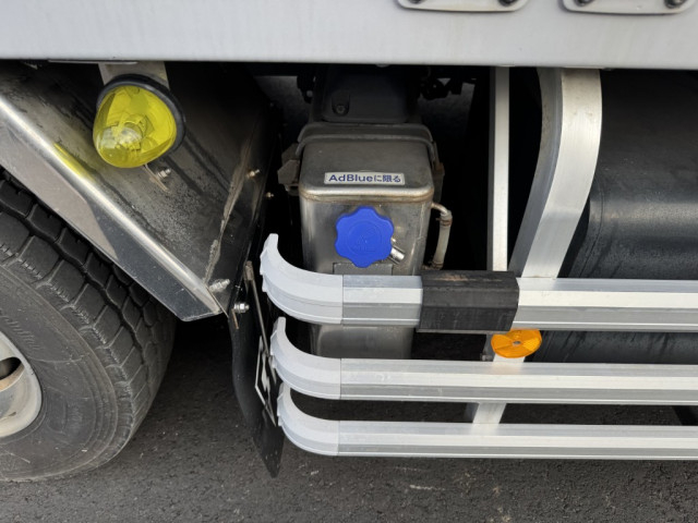 Nissan UD quon Large Wing body QKG-CG5ZE(100006) 29枚目