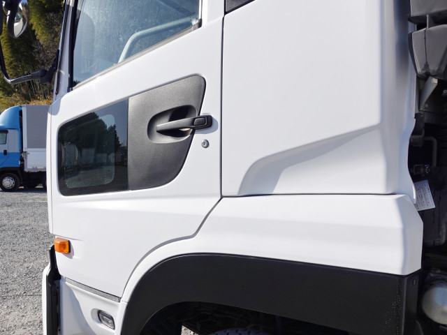 Nissan UD quon Large Wing body QKG-CG5ZA(100007) 10枚目