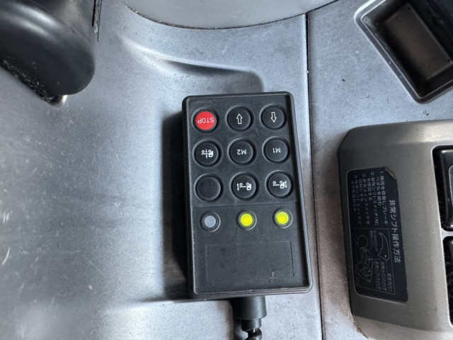 Nissan UD quon Large Wing body QKG-CG5ZE(100006) 40枚目