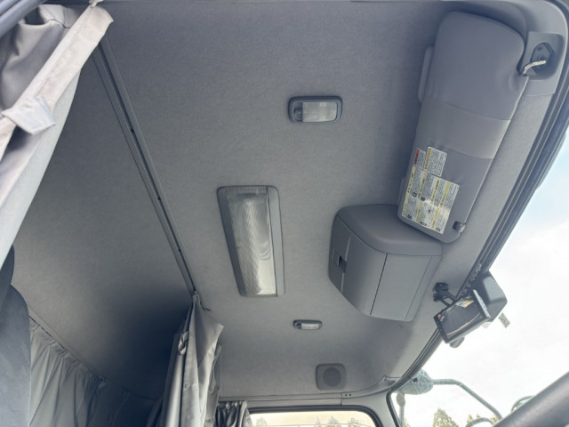 Nissan UD quon Large Wing body QKG-CG5ZE(100006) 44枚目