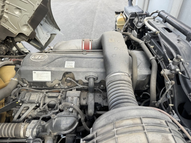 Nissan UD quon Large Wing body QKG-CG5ZE(100006) 45枚目