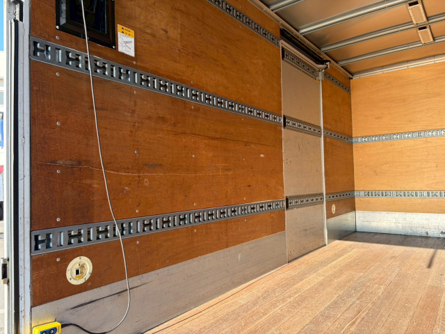 Mitsubishi Fuso canter Small Box body TKG-FEB50(100011) 18枚目