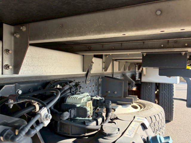 Mitsubishi Fuso canter Small Box body TKG-FEB50(100011) 22枚目