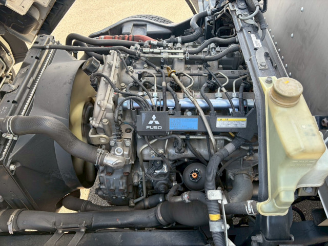 Mitsubishi Fuso canter Small Box body TKG-FEB50(100011) 36枚目