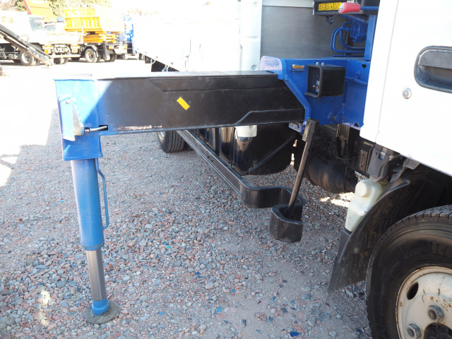 いすゞ エルフ 小型 平ボディ（クレーン付） TPG-NKR85AR(100012) 9枚目