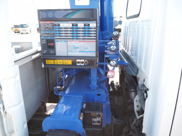 いすゞ エルフ 小型 平ボディ（クレーン付） TPG-NKR85AR(100012) 10枚目