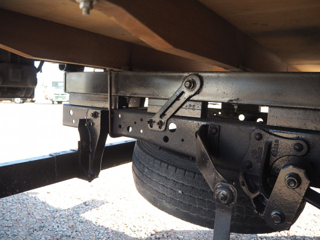 いすゞ エルフ 小型 平ボディ（クレーン付） TPG-NKR85AR(100012) 28枚目