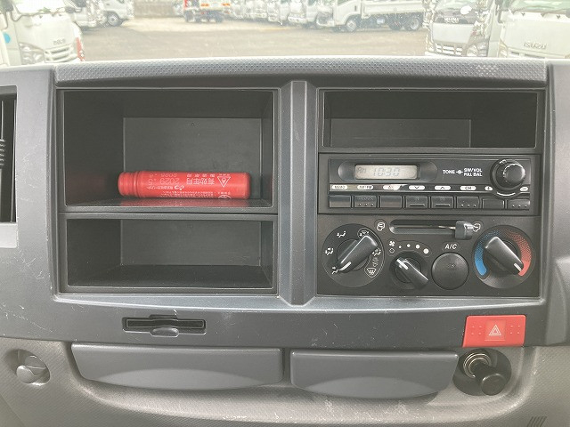 Isuzu elf Small Flat body TKG-NJR85A(100022) 40枚目