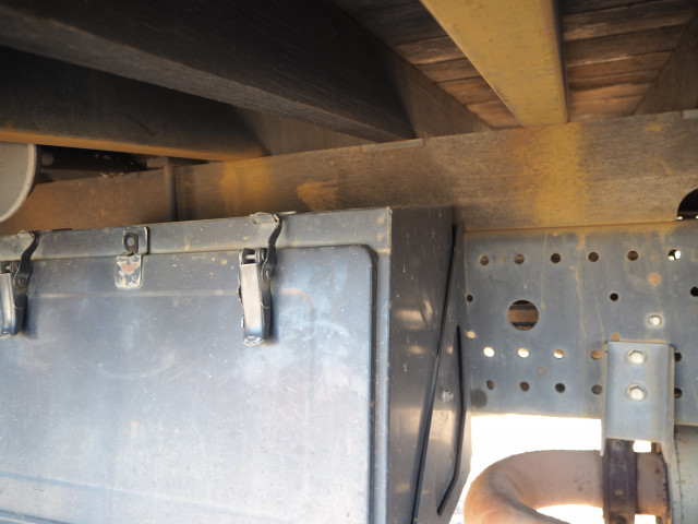 Isuzu forward Middle Translation missing: en.item.body_keijou_enum.body_keijou_carrier_other TKG-FRR90S2(100027) 33枚目