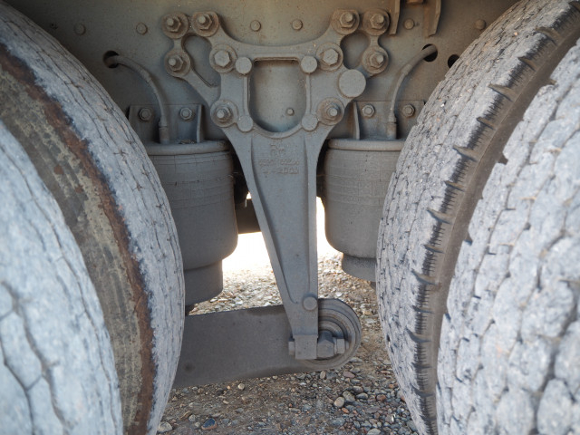 UDトラックス（日産） クオン 大型 平ボディ QKG-CW5ZA(100043) 17枚目