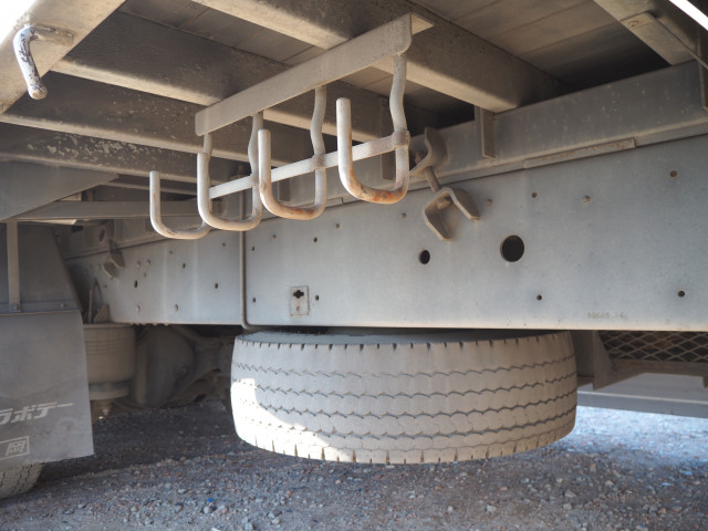 UDトラックス（日産） クオン 大型 平ボディ QKG-CW5ZA(100043) 26枚目