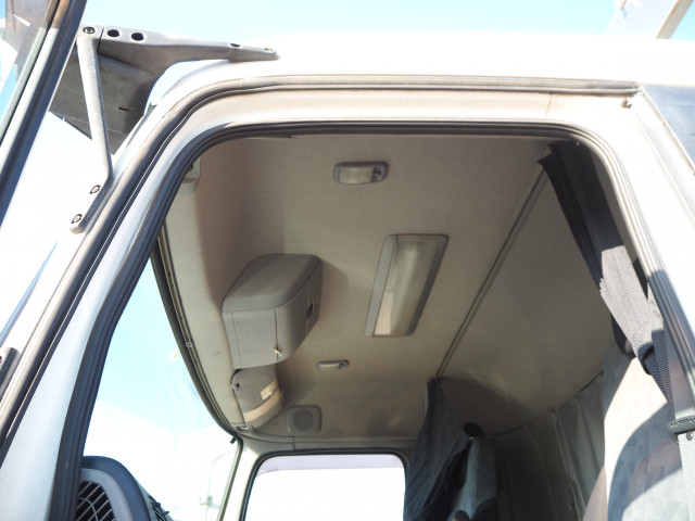 UDトラックス（日産） クオン 大型 平ボディ QKG-CW5ZA(100043) 41枚目