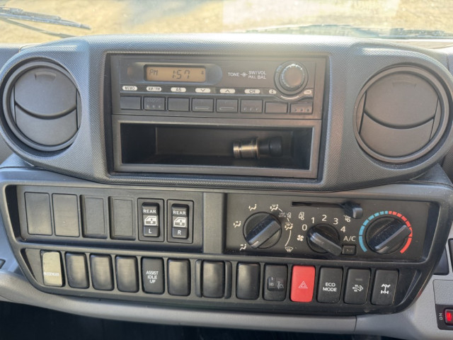 トヨタ ダイナ 小型 Wキャブ SKG-XZU685(100049) 25枚目