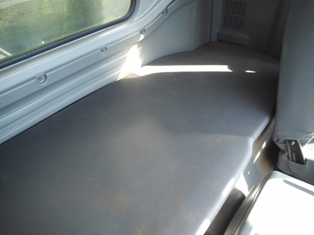 いすゞ フォワード 増トン 平ボディ LKG-FVR34U2(100051) 44枚目