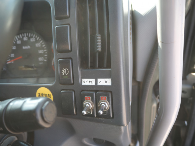 いすゞ フォワード 増トン 平ボディ LKG-FVR34U2(100051) 48枚目