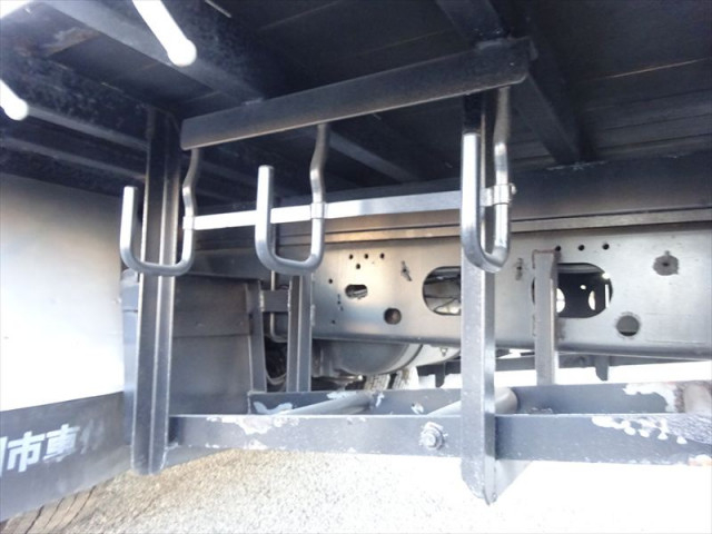 いすゞ フォワード 増トン 平ボディ（クレーン付） LKG-FTR90T2(100052) 11枚目