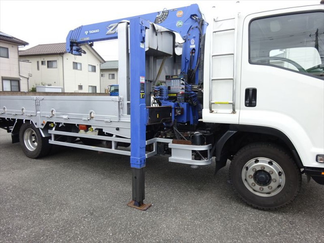 いすゞ フォワード 増トン 平ボディ（クレーン付） LKG-FTR90T2(100052) 12枚目