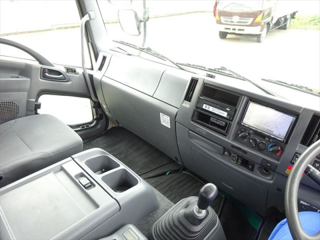 いすゞ フォワード 増トン 平ボディ（クレーン付） LKG-FTR90T2(100052) 29枚目