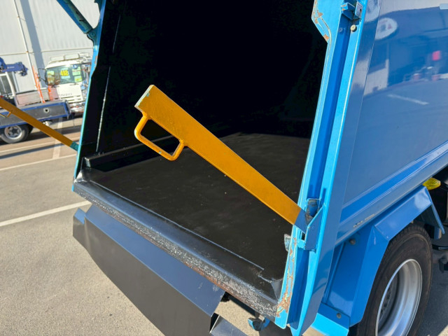 日野 デュトロ 小型 塵芥車（プレス式） BDG-XZU414M(100055) 17枚目