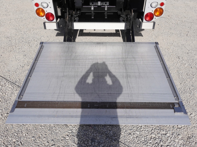 いすゞ エルフ 小型 バン BDG-NMR85AN(100057) 15枚目