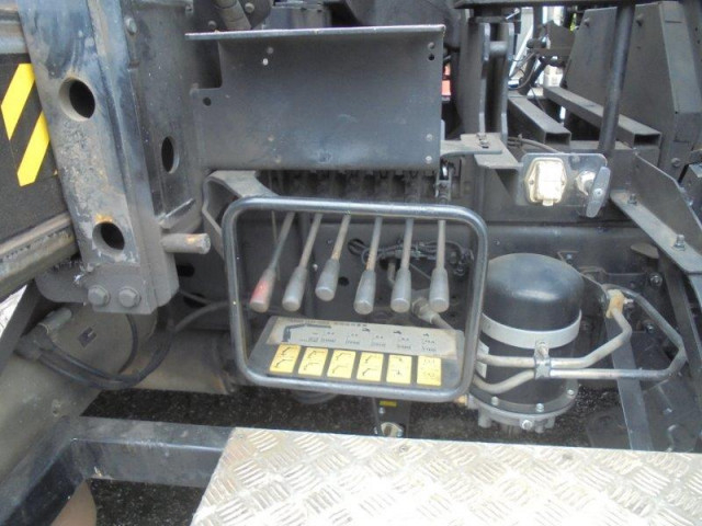 日野 レンジャー 増トン 平ボディ（クレーン付） BDG-GK8JNWA(100059) 19枚目