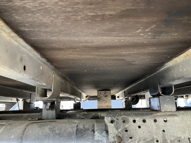 いすゞ エルフ 小型 平ボディ PB-NPR81AN(100064) 27枚目