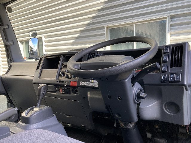 いすゞ エルフ 小型 バン 2RG-NPR88YN(100066) 17枚目