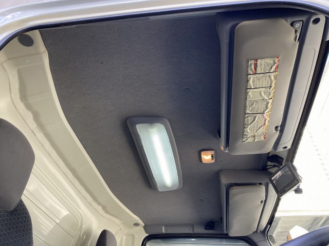 いすゞ エルフ 小型 バン 2RG-NPR88YN(100066) 20枚目