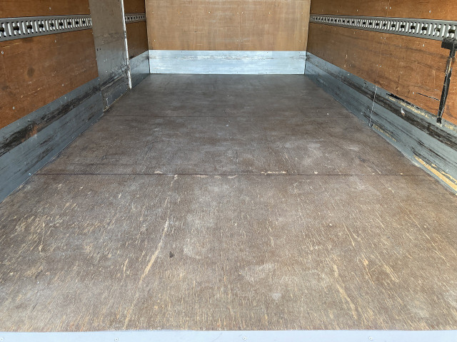 いすゞ エルフ 小型 バン 2RG-NPR88YN(100066) 25枚目