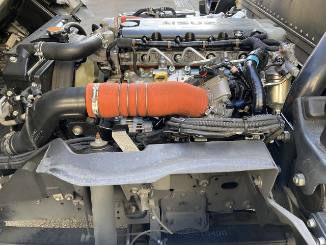 いすゞ エルフ 小型 バン 2RG-NPR88YN(100066) 32枚目