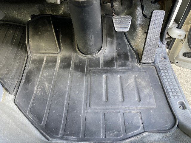 いすゞ エルフ 小型 バン 2RG-NPR88YN(100066) 43枚目