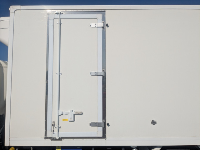 日野 レンジャー 小型 冷蔵冷凍バン 2RG-XZU710M(100068) 23枚目