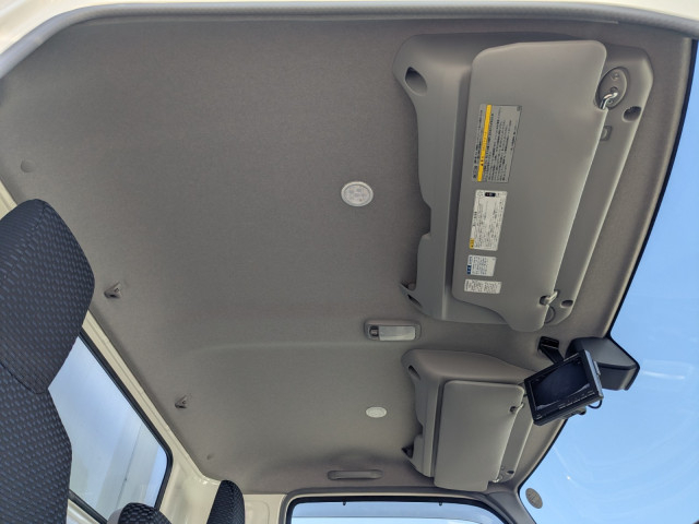 日野 レンジャー 小型 冷蔵冷凍バン 2RG-XZU710M(100068) 29枚目