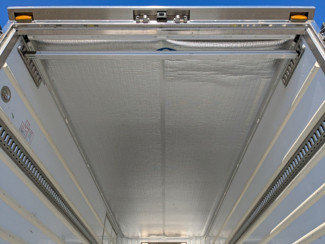 日野 レンジャー 中型 冷蔵冷凍バン 2KG-FD2ABG(100069) 13枚目