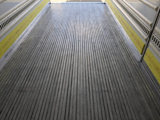 日野 レンジャー 中型 冷蔵冷凍バン 2KG-FD2ABG(100069) 20枚目