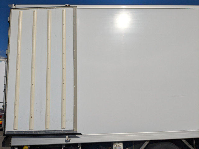 日野 レンジャー 中型 冷蔵冷凍バン 2KG-FD2ABG(100069) 29枚目