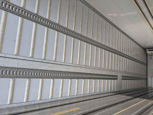 日野 プロフィア 大型 ウィング 2DG-FW1AHG(100070) 13枚目