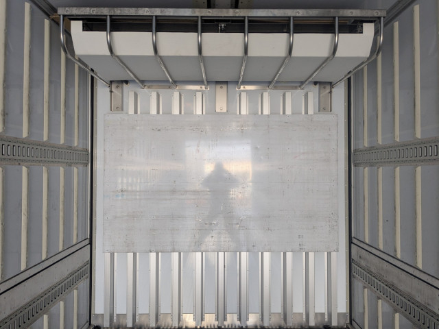 日野 プロフィア 大型 ウィング 2DG-FW1AHG(100070) 17枚目