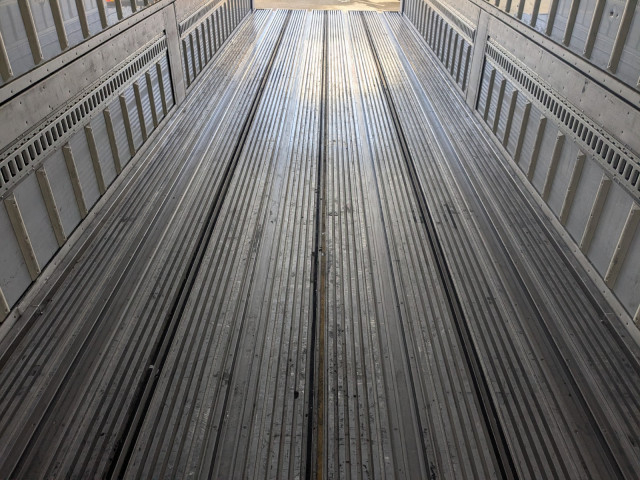 日野 プロフィア 大型 ウィング 2DG-FW1AHG(100070) 18枚目