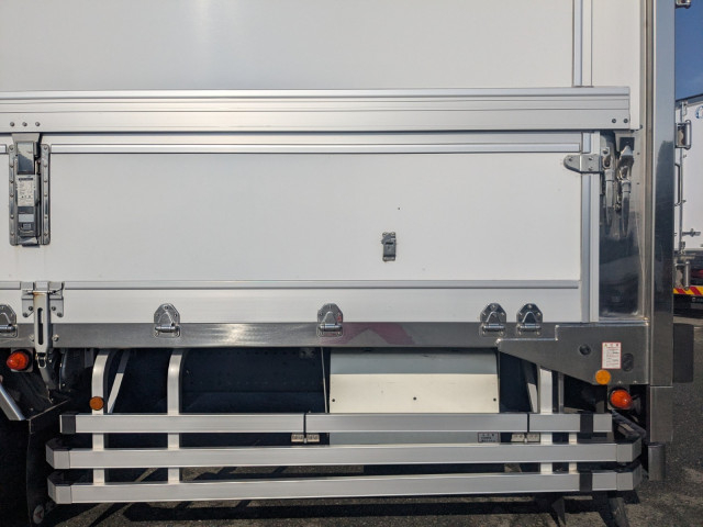 日野 プロフィア 大型 ウィング 2DG-FW1AHG(100070) 22枚目