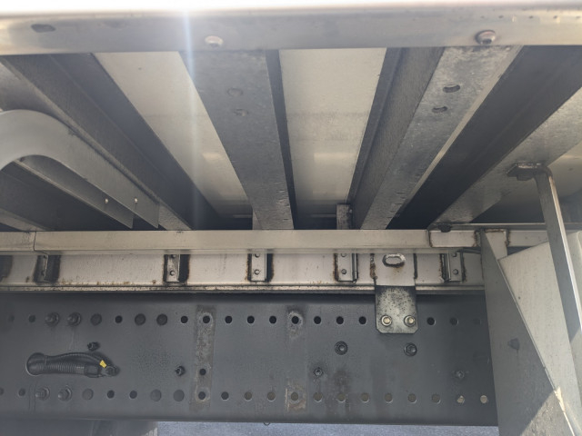 日野 プロフィア 大型 ウィング 2DG-FW1AHG(100070) 23枚目