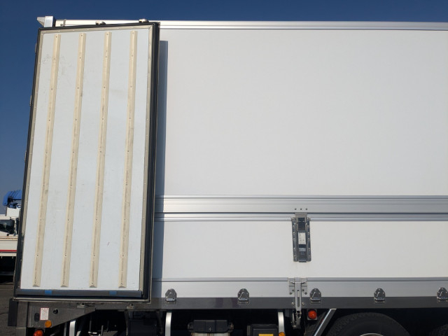 日野 プロフィア 大型 ウィング 2DG-FW1AHG(100070) 27枚目