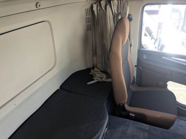 日野 プロフィア 大型 ウィング 2DG-FW1AHG(100070) 38枚目