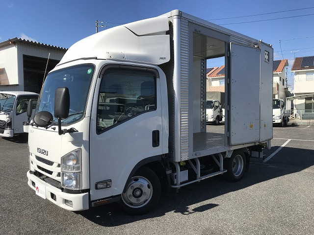 いすゞ エルフ 小型 バン 2RG-NMR88AN(100072) 9枚目