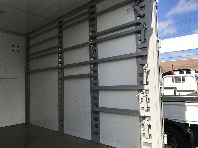 いすゞ エルフ 小型 バン 2RG-NMR88AN(100072) 18枚目