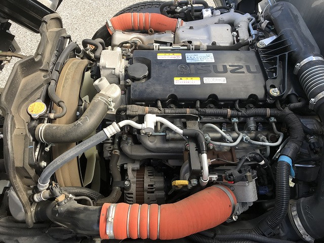 いすゞ エルフ 小型 バン 2RG-NMR88AN(100072) 27枚目