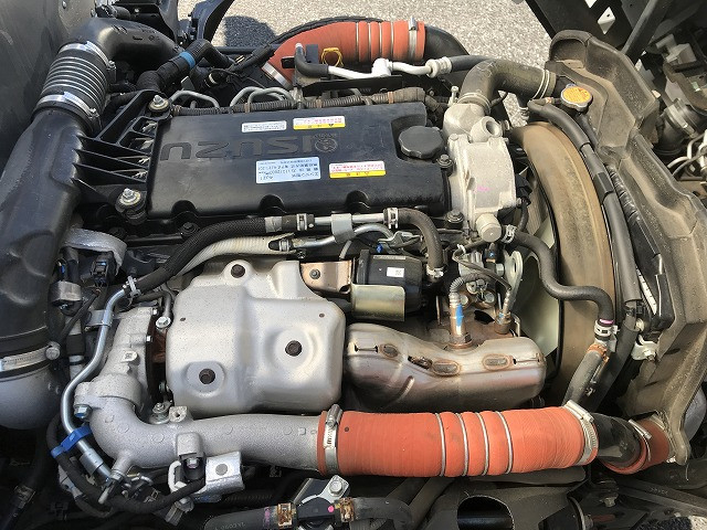 いすゞ エルフ 小型 バン 2RG-NMR88AN(100072) 28枚目