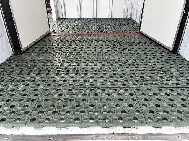 日野 デュトロ 小型 冷蔵冷凍バン 2RG-XZC605M(100073) 19枚目